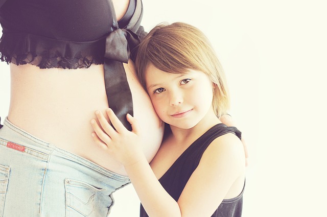 Zvětšené břicho v začátku těhotenství: Co je normální