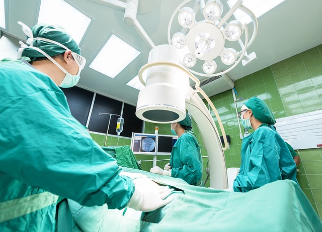 Období bezprostředně po operaci: Uklidnění, pozorování a zdravotní péče