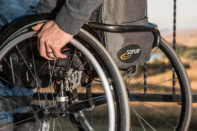 Invalidní důchod po operaci ploténky: Jak jej získat?