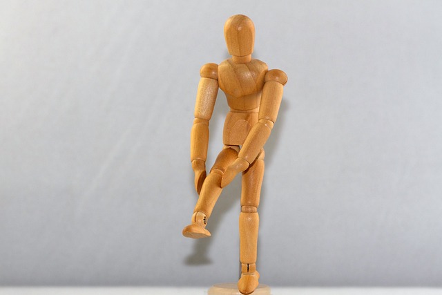Kompresní punčochy po operaci kolene: Jak podporují hojení