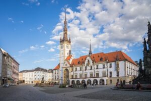 Cena operace očních víček v Olomouci: Jak na ni?